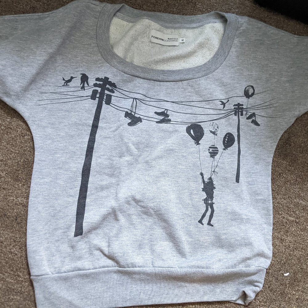 girl on wire Foreign Exchange Size M top
